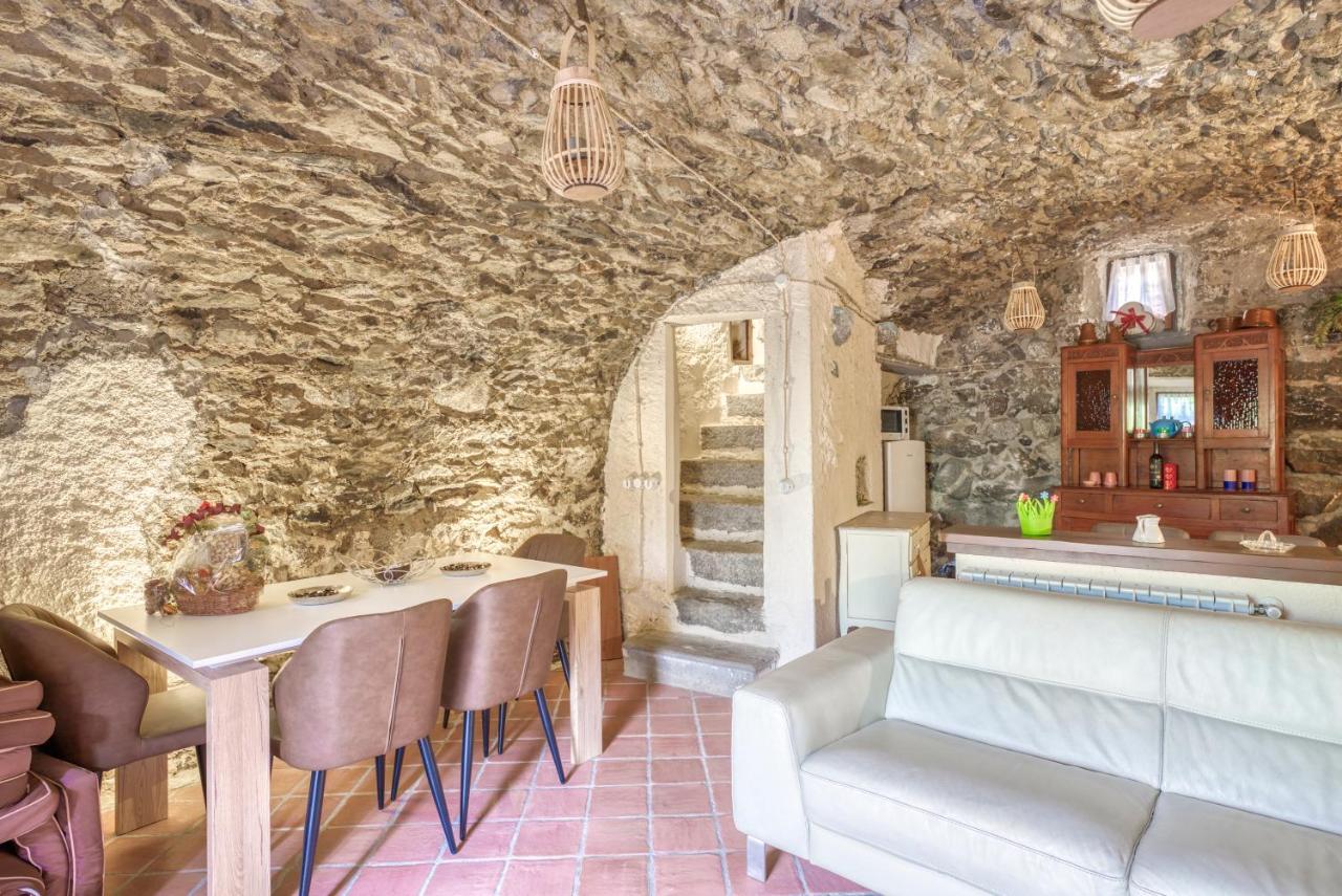 Maison Enchantee Capo di Ponte Kültér fotó