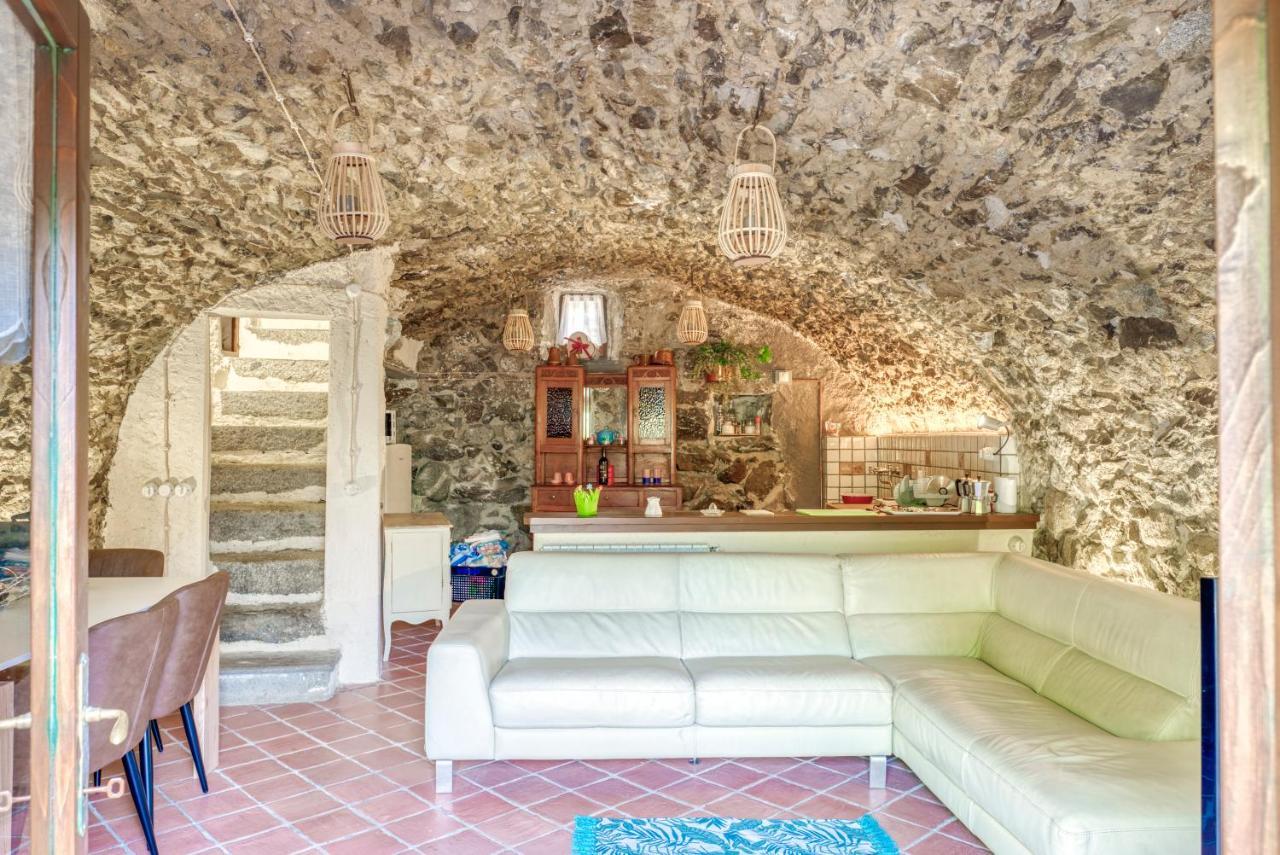 Maison Enchantee Capo di Ponte Kültér fotó